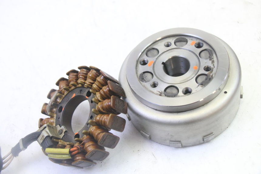 photo de LICHTMASCHINE YAMAHA X-CITY XCITY 125 (2007 - 2013) - Technische Nahaufnahme