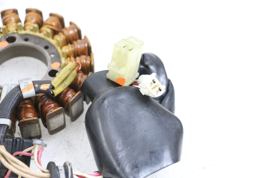 photo de LICHTMASCHINE YAMAHA X-MAX XMAX 125 (2010 - 2013) - Oberflächenzustand und Material