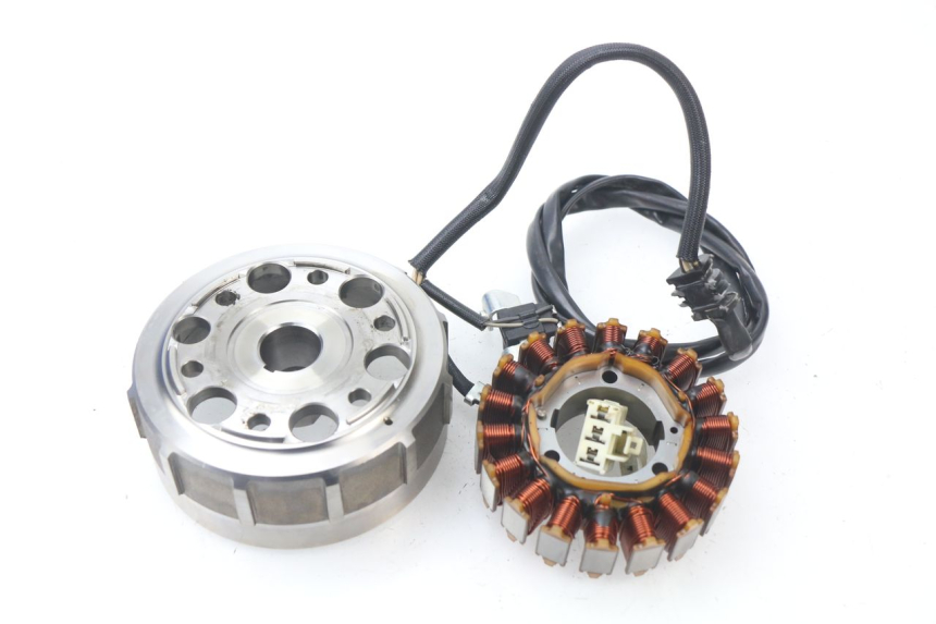 photo de LICHTMASCHINE YAMAHA XP T-MAX TMAX ABS 530 (2012 - 2015) - Gesamtansicht des Produkts