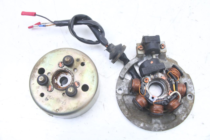 photo de LICHTMASCHINE YAMAHA AEROX 50 (1997 - 2006) - Detailansicht des Bauteils