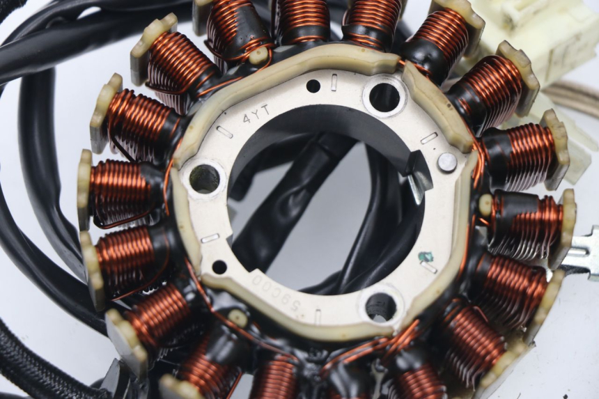 photo de LICHTMASCHINE YAMAHA XP T-MAX TMAX 530 (2015 - 2016) - Oberflächenzustand und Material