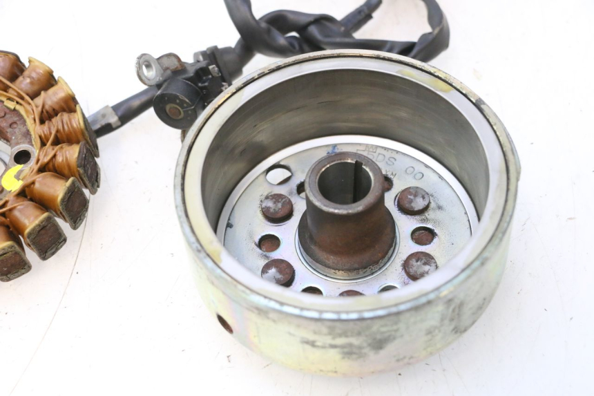 photo de ROTOR STATOR YAMAHA YP MAJESTY 125 (2002 - 2006) - Ergänzendes Produktfoto