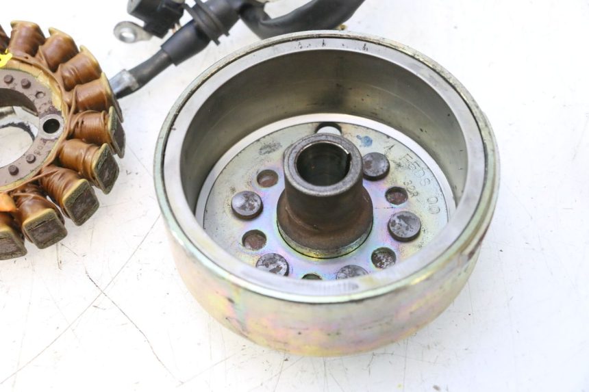 photo de ROTOR STATOR YAMAHA YP MAJESTY 125 (2002 - 2006) - Weitere Ansicht des Artikels