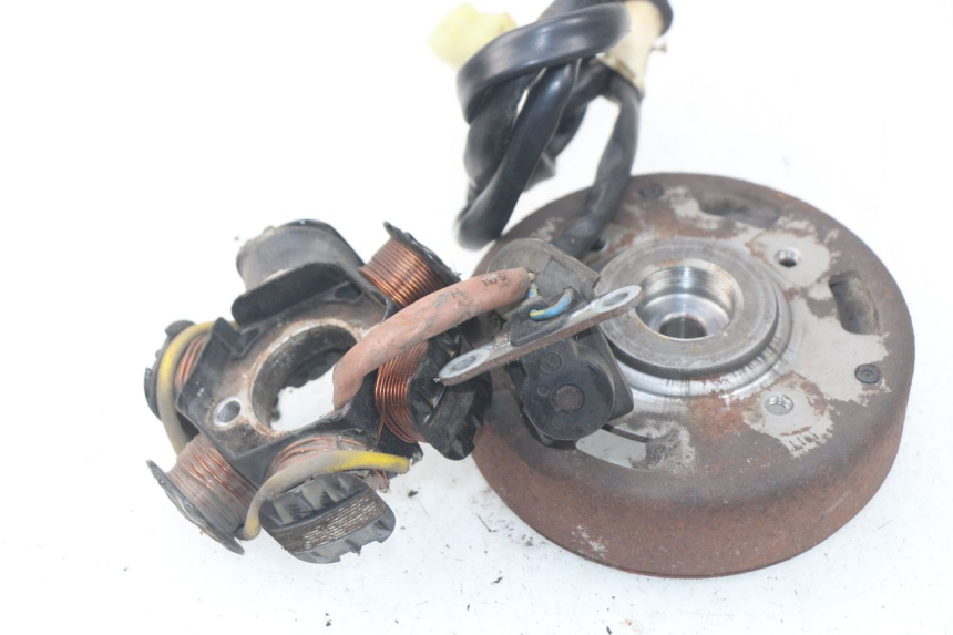 photo de ROTOR STATOR PEUGEOT ZENITH 50 (1994 - 1999) - Alternative Perspektive