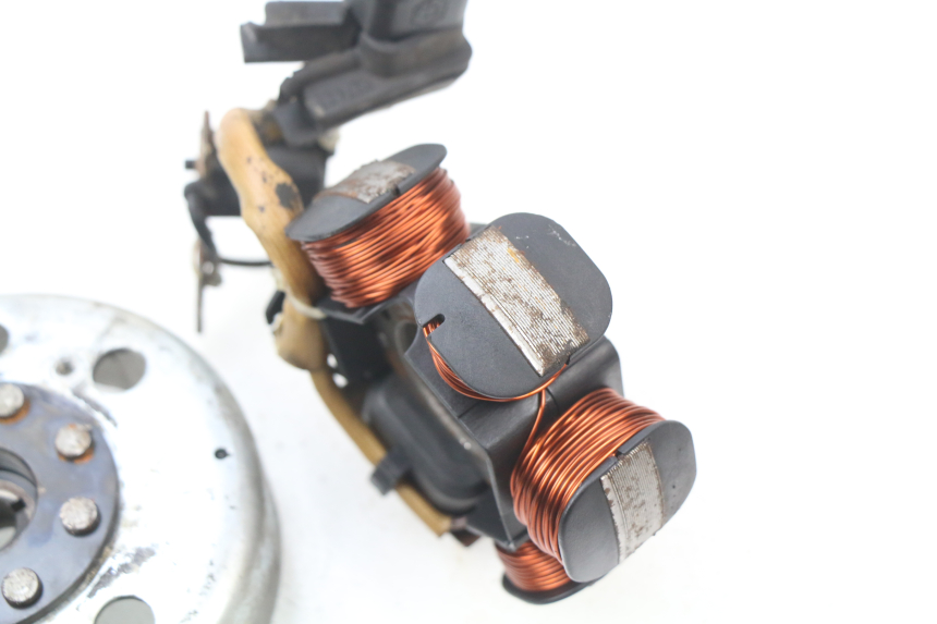 photo de ROTOR STATOR PIAGGIO ZIP 2T 50 (2009 - 2019) - Geprüftes Gebrauchtteil