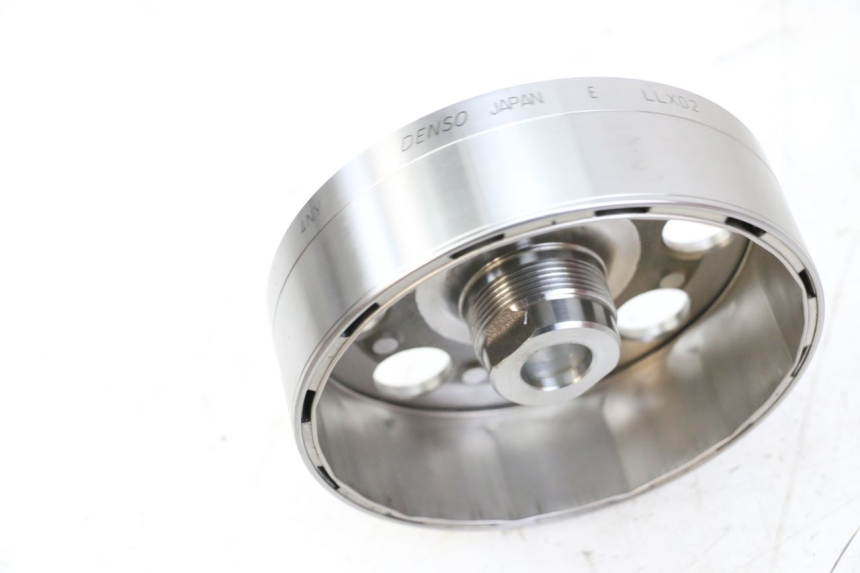 photo de LÄUFER  SUZUKI GSR 750 (2011 - 2017) - Alternative Perspektive