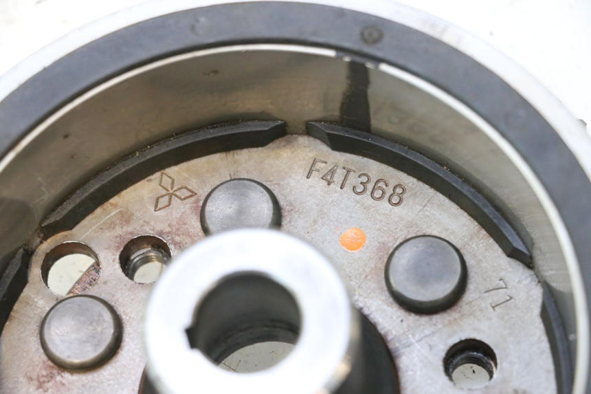 photo de LÄUFER  YAMAHA WAVE RUNNER GP R 1200 (2000 - 2003) - Detailansicht des Bauteils