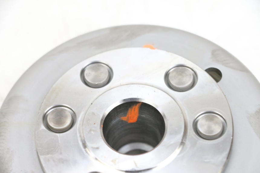 photo de LÄUFER  KAWASAKI ZR 7 750 (1999 - 2004) - Details der Befestigungspunkte