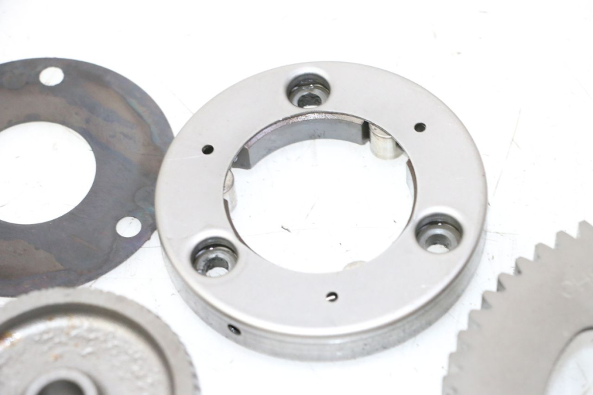 photo de ANLASSER-FREILAUF SUZUKI BURGMAN 125 (2007 - 2014) - Technische Nahaufnahme