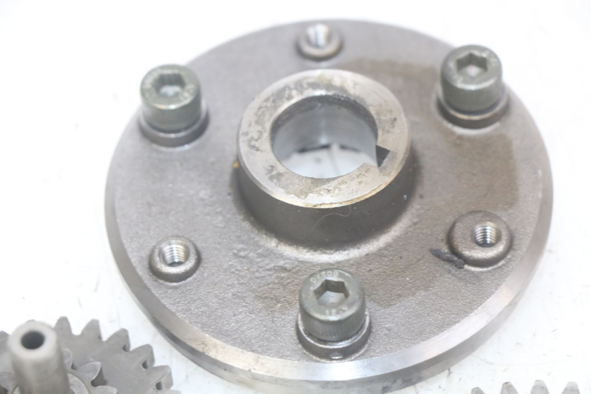 photo de ANLASSER-FREILAUF YAMAHA FZS FAZER 600 (1998 - 2001) - Oberflächenzustand und Material