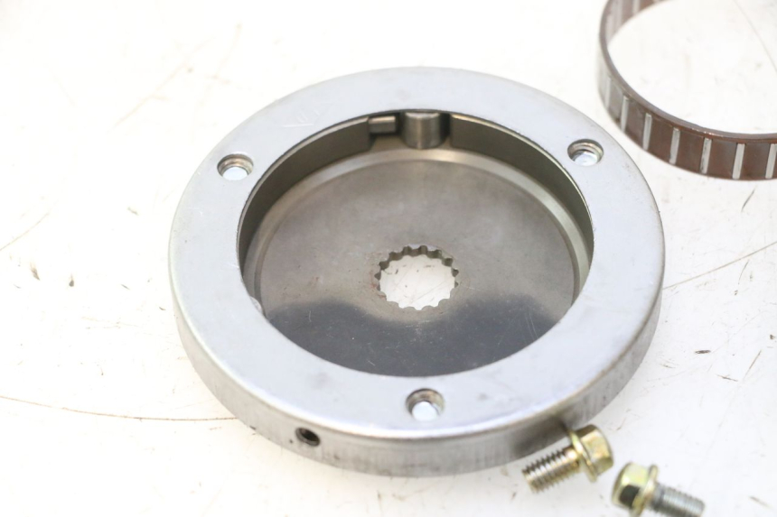photo de ANLASSERFREILAUF KEEWAY HURRICANE 50 (2006 - 2019) - Details der Befestigungspunkte