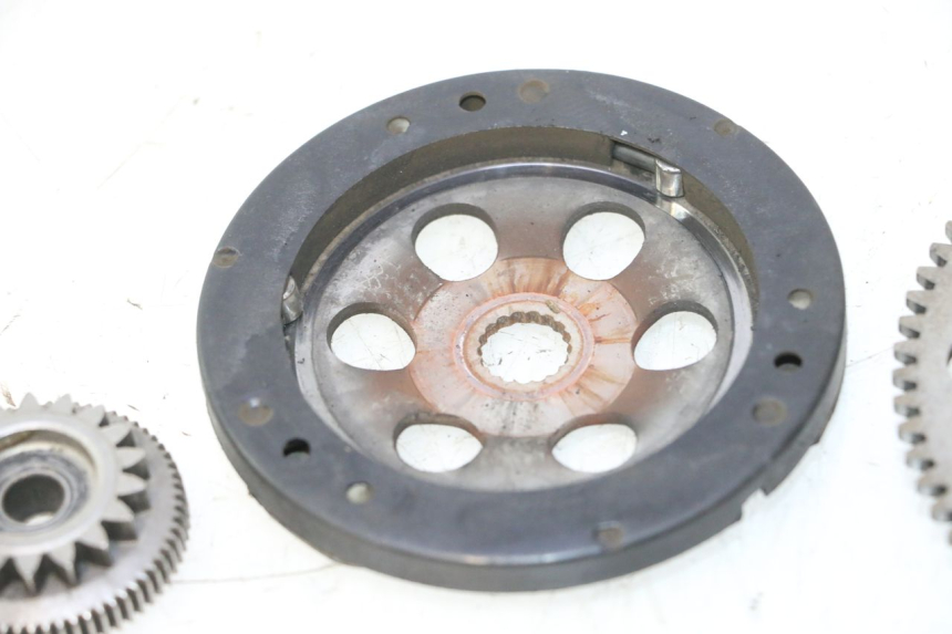 photo de ANLASSERFREILAUF YAMAHA SLIDER 50 (1999 - 2004) - Details der Befestigungspunkte