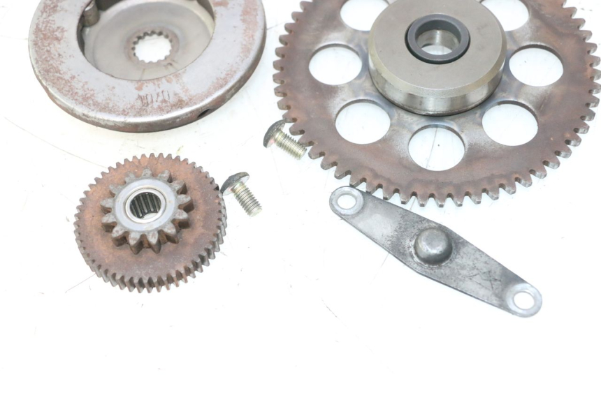 photo de ANLASSERFREILAUF YAMAHA YP MAJESTY 125 (2007 - 2010) - Details der Befestigungspunkte