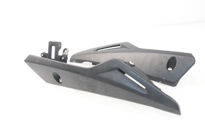 photo de BUGSPOILER YAMAHA FZ8 800 (2010 - 2016) - Alternative Perspektive