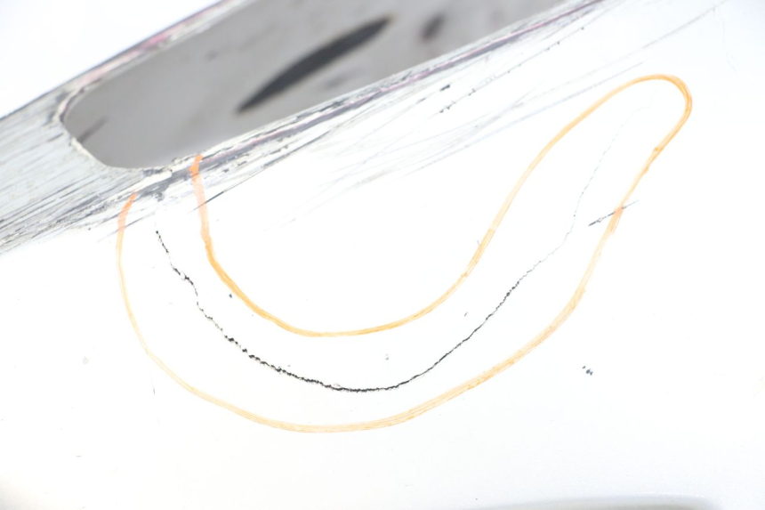 photo de BUGSPOILER SUZUKI GSX E 250 (1982 - 1983) - Oberflächenzustand und Material