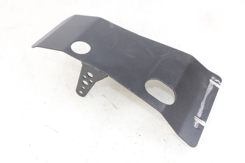 photo de MOTORRADUNTERFAHRSCHUTZ YCF R-START 125 - Alternative Perspektive