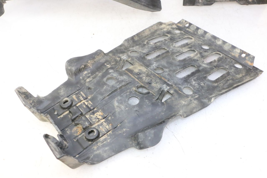 photo de BUGSPOILER YAMAHA YFM GRIZZLY 550 (2008 - 2015) - Charakteristische Merkmale