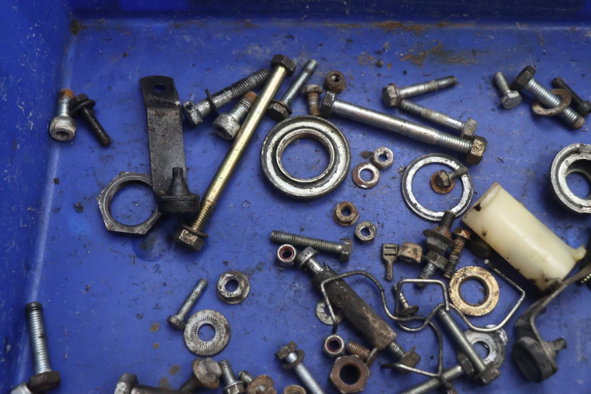 photo de SCHRAUBEN PEUGEOT 103 SPX CLIP 50 (1989 - 1992) - Detailansicht des Bauteils