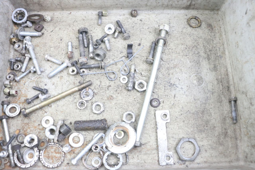 photo de SCHRAUBENBEUTEL PEUGEOT 103 VOGUE VS2 50 (2004 - 2017) - Detailansicht des Bauteils