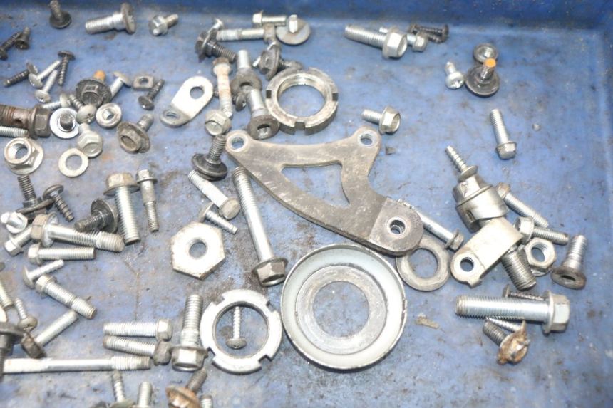 photo de SCHRAUBEN SUZUKI ADDRESS 110 (2015 - 2020) - Zoom auf Gebrauchszustand