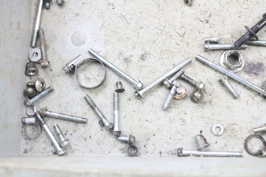 photo de SCHRAUBENBEUTEL ORION AGB37 CRF1 DIRT BIKE 125 (2013 - 2021) - Zoom auf Gebrauchszustand