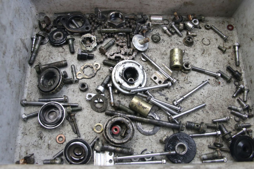 photo de SCHRAUBENBEUTEL ORION AGB37 CRF1 DIRT BIKE 125 (2013 - 2021) - Zoom auf Gebrauchszustand