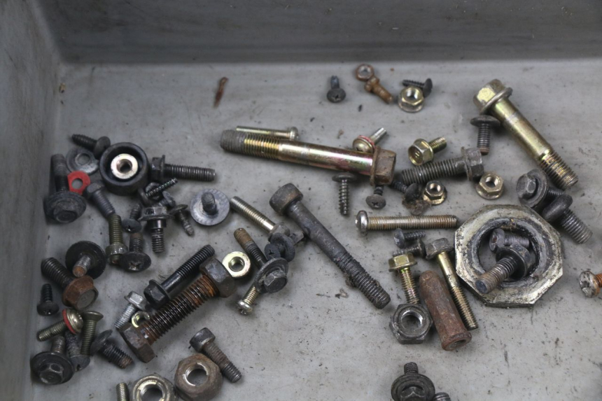 photo de SCHRAUBENBEUTEL KYMCO AGILITY 4T 50 (2005 - 2018) - Technische Nahaufnahme