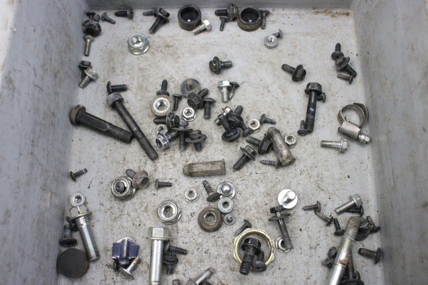 photo de SCHRAUBENBEUTEL KYMCO AGILITY 4T 50 (2018 - 2022) - Zoom auf Gebrauchszustand