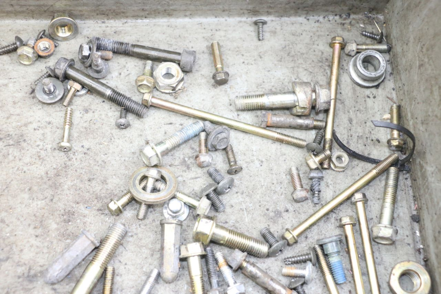 photo de SCHRAUBENBEUTEL KYMCO AGILITY 4T 50 (2005 - 2018) - Zoom auf Gebrauchszustand