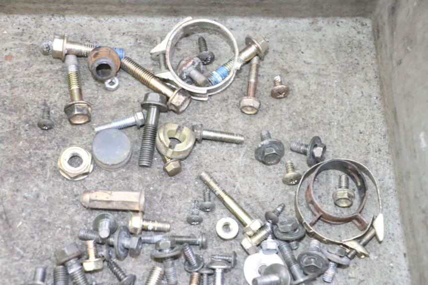 photo de SCHRAUBENBEUTEL KYMCO AGILITY 4T 50 (2005 - 2018) - Alternative Perspektive