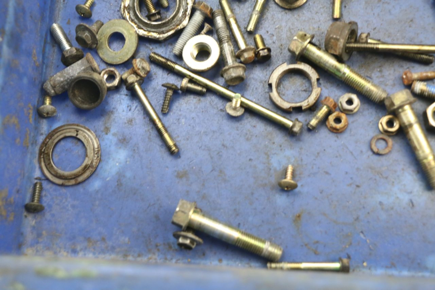 photo de SCHRAUBEN KYMCO AGILITY 125 (2005 - 2010) - Alternative Perspektive