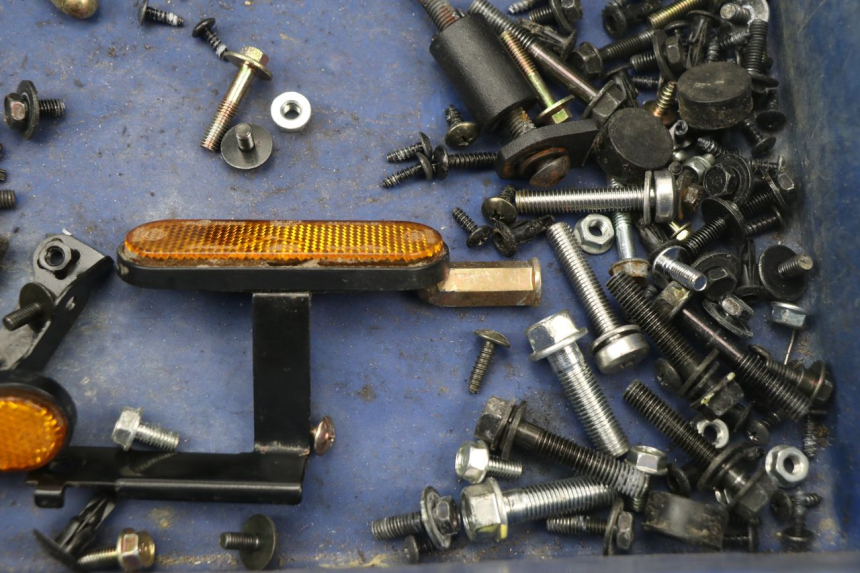 photo de SCHRAUBEN KYMCO AGILITY CITY 16P 125 (2015 - 2021) - Alternative Perspektive