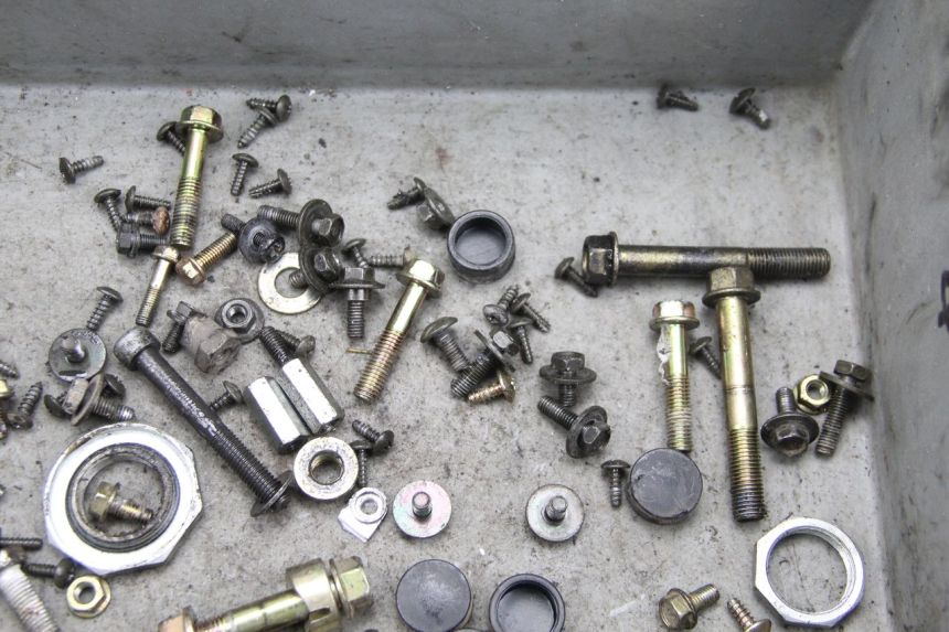 photo de SCHRAUBEN KYMCO AGILITY CITY 4T 50 (2008 - 2016) - Alternative Perspektive