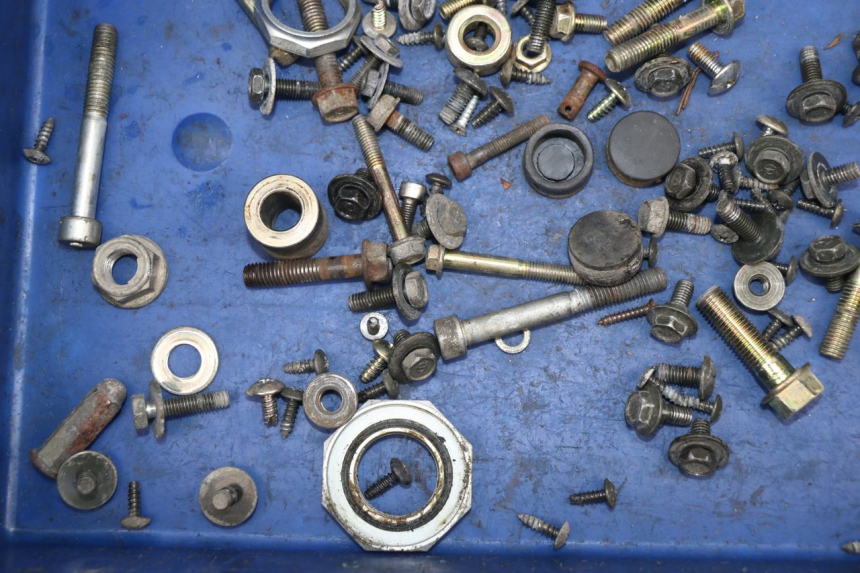 photo de SCHRAUBEN KYMCO AGILITY CITY 50 (2008 - 2016) - Zoom auf Gebrauchszustand