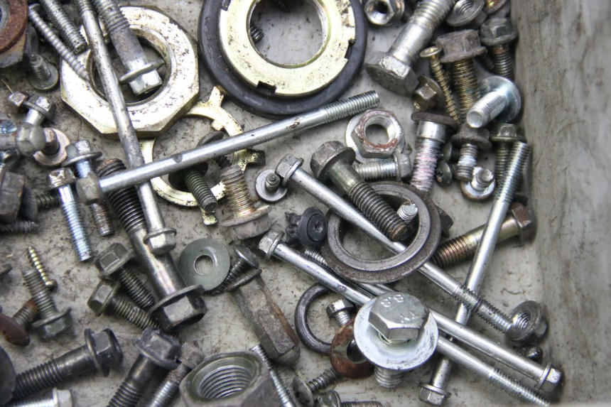 photo de SCHRAUBENBEUTEL ECCITY ARTELEC 670 1 (2013 - 2017) - Alternative Perspektive