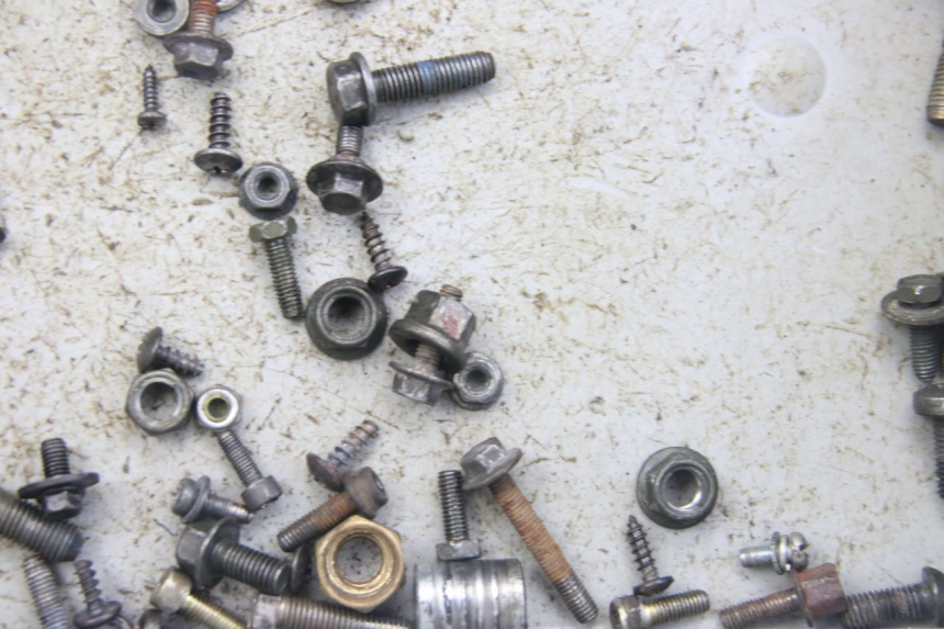 photo de SCHRAUBEN MBK BOOSTER NEXT GENERATION 50 (2004 - 2007) - Zoom auf Gebrauchszustand