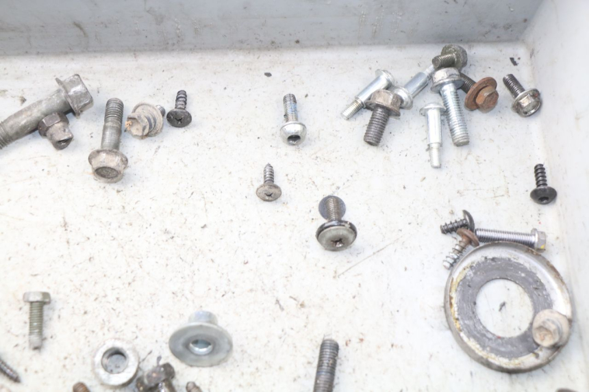 photo de SCHRAUBENBEUTEL MBK BOOSTER SPIRIT 50 (2004 - 2017) - Alternative Perspektive