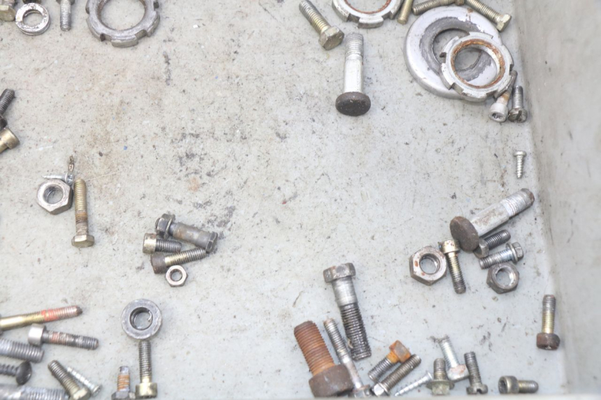 photo de SCHRAUBENBEUTEL MBK BOOSTER SPIRIT 50 (2004 - 2017) - Zoom auf Gebrauchszustand