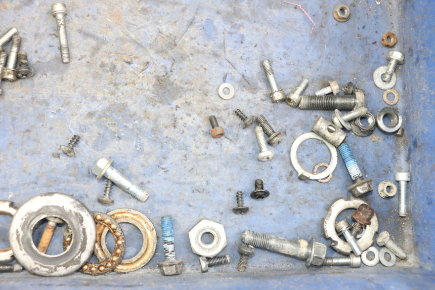 photo de SCHRAUBENBEUTEL MBK BOOSTER SPIRIT 50 (2004 - 2017) - Zoom auf Gebrauchszustand