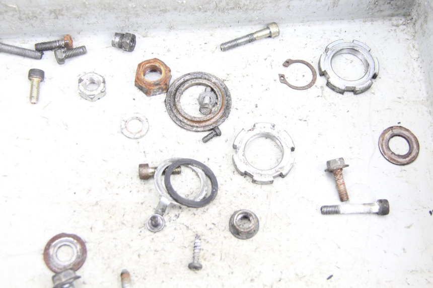 photo de SCHRAUBENBEUTEL MBK BOOSTER SPIRIT NAKED 50 (2004 - 2017) - Alternative Perspektive