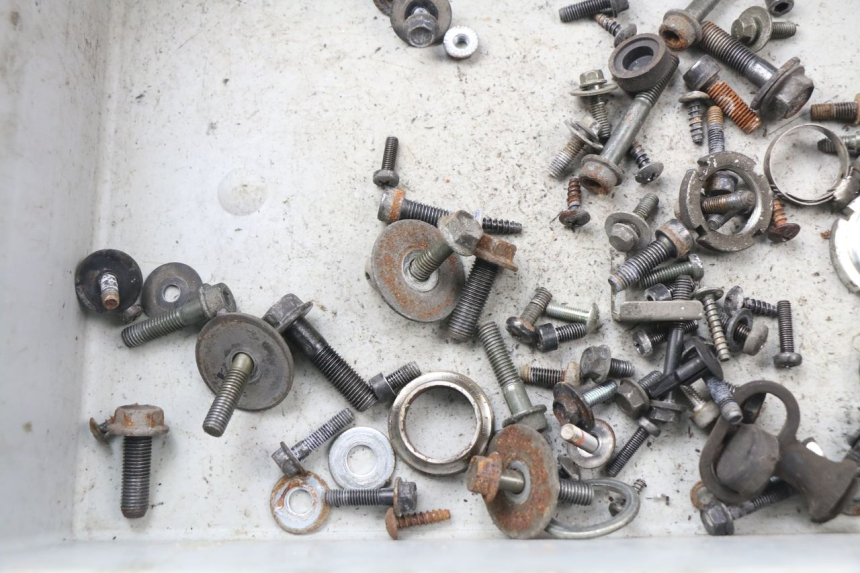 photo de SCHRAUBENBEUTEL SUZUKI BURGMAN 125 (2007 - 2014) - Detailansicht des Bauteils