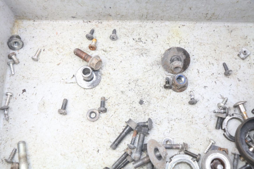 photo de SCHRAUBENBEUTEL SUZUKI BURGMAN 125 (2007 - 2014) - Zoom auf Gebrauchszustand