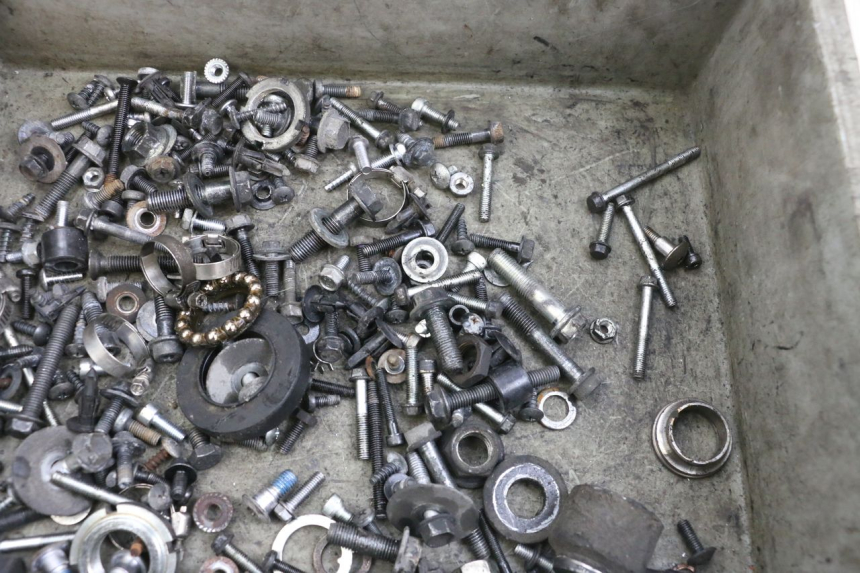 photo de SCHRAUBENBEUTEL SUZUKI BURGMAN 125 (2007 - 2014) - Detailansicht des Bauteils