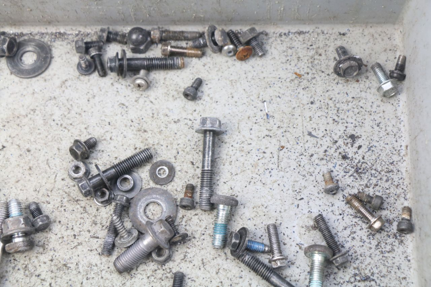 photo de SCHRAUBENBEUTEL YAMAHA BW'S BWS 125 (2010 - 2013) - Alternative Perspektive