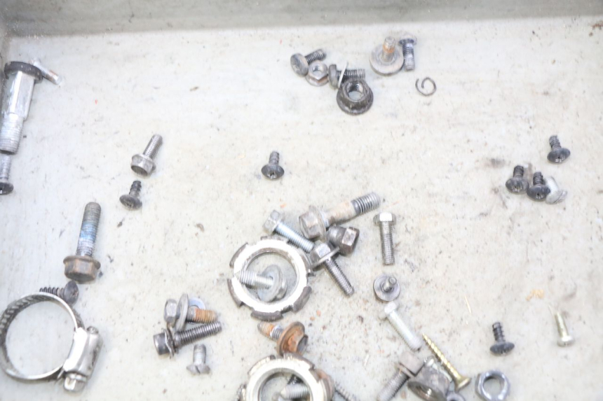 photo de SCHRAUBENBEUTEL YAMAHA BW'S NAKED 50 (2008 - 2019) - Alternative Perspektive