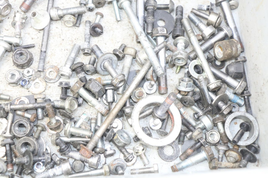 photo de SCHRAUBENBEUTEL HONDA CB R 1000 (2018 - 2023) - Zoom auf Gebrauchszustand