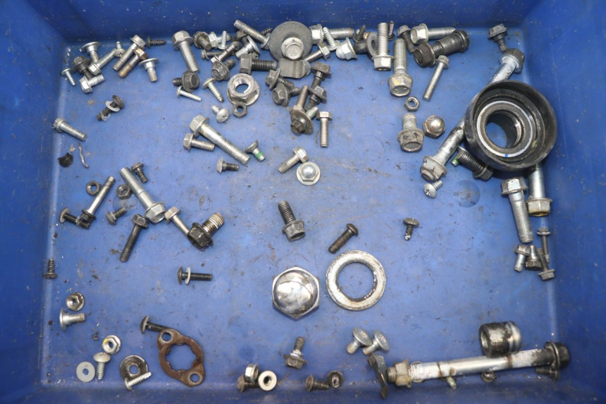 photo de SCHRAUBEN HONDA CBF 125 (2009 - 2015) - Hauptansicht