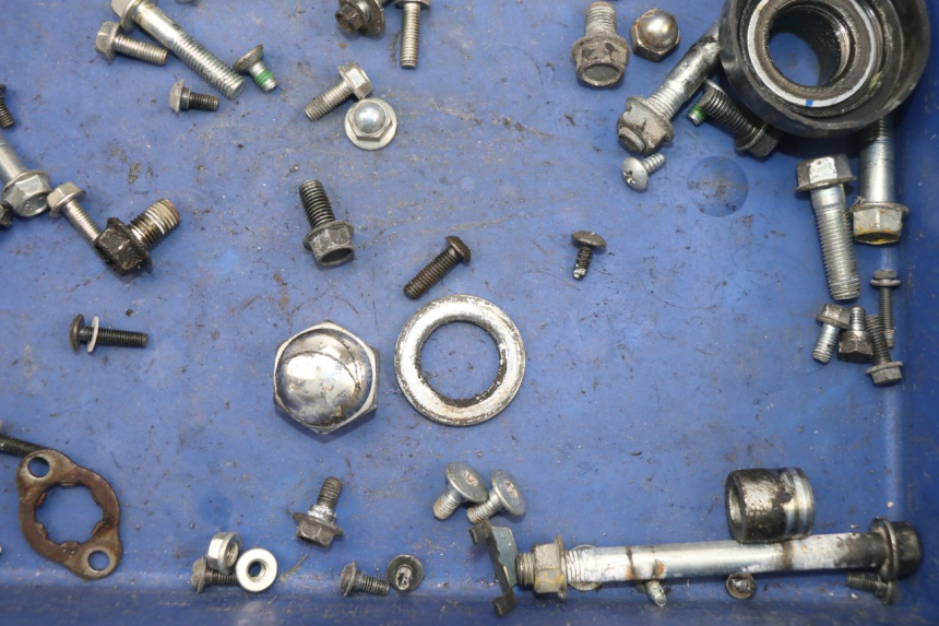 photo de SCHRAUBEN HONDA CBF 125 (2009 - 2015) - Zoom auf Gebrauchszustand