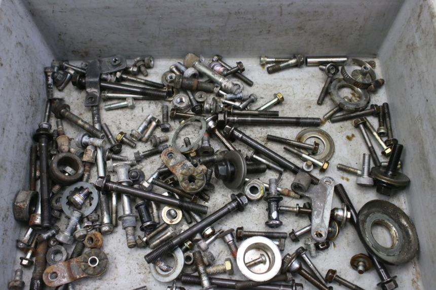 photo de SCHRAUBENBEUTEL HONDA CBF 500 (2004 - 2007) - Detailansicht des Bauteils