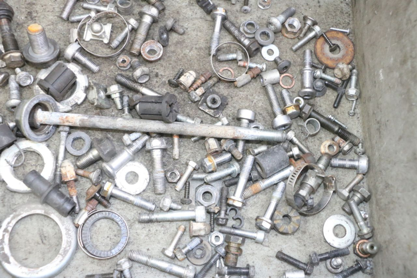 photo de SCHRAUBENBEUTEL HONDA CBF 500 (2004 - 2007) - Detailansicht des Bauteils